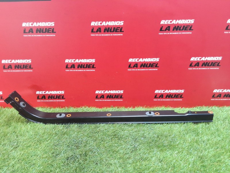 Recambio de soporte / guia puerta corredera para peugeot partner furgoneta/monovolumen (k9) 1.5 bluehdi 100 referencia OEM IAM 2