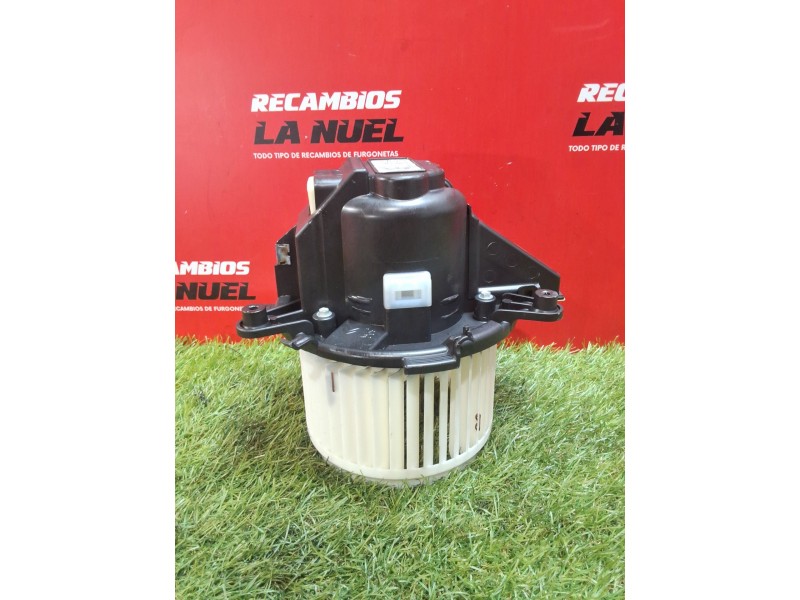 Recambio de motor calefaccion para peugeot partner furgoneta/monovolumen (k9) 1.5 bluehdi 100 referencia OEM IAM 5P1330100  