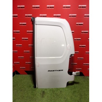 PUERTA TRASERA DERECHA 9820436780 