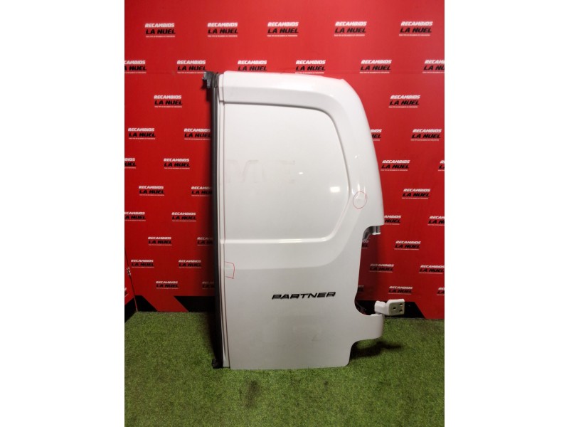 Recambio de puerta trasera derecha para peugeot partner furgoneta/monovolumen (k9) 1.5 bluehdi 100 referencia OEM IAM 9820436780