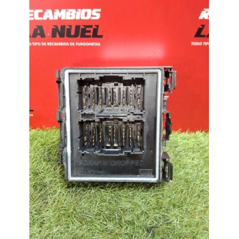 CAJA RELES / FUSIBLES 2710846 R2XT-14D068 