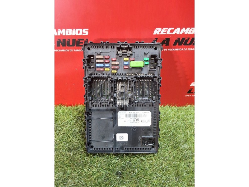 Recambio de caja reles para ford transit courier b460 furgoneta/monovolumen 1.5 ecoblue referencia OEM IAM   