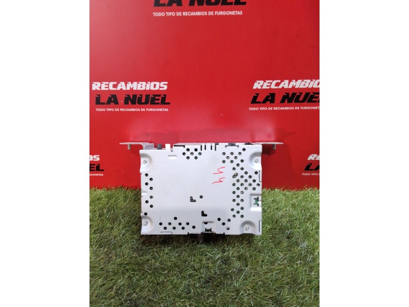 Recambio de radio / cd para ford transit courier b460 furgoneta/monovolumen 1.5 ecoblue referencia OEM IAM PV4T18D890HL  