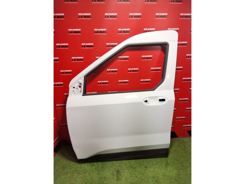 Recambio de puerta delantera izquierda para ford transit courier b460 furgoneta/monovolumen 1.5 ecoblue referencia OEM IAM 26679