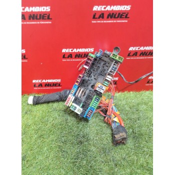 CAJA RELES A9075450100 