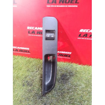 MANDO ELEVALUNAS DELANTERO IZQUIERDO A9077220800 
