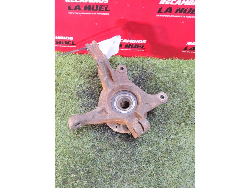 Recambio de buje delantero izquierdo para renault express advance blue dci diesel fap referencia OEM IAM 400151605R  
