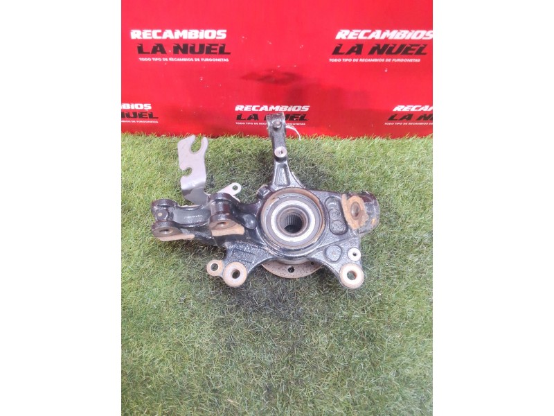 Recambio de buje delantero derecho para peugeot peugeot partnert yh01 referencia OEM IAM D0749028770  