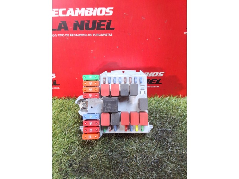 Recambio de caja reles / fusibles para volkswagen caddy v furgoneta/monovolumen (sba, sbh) 2.0 tdi bmt referencia OEM IAM 5WA937