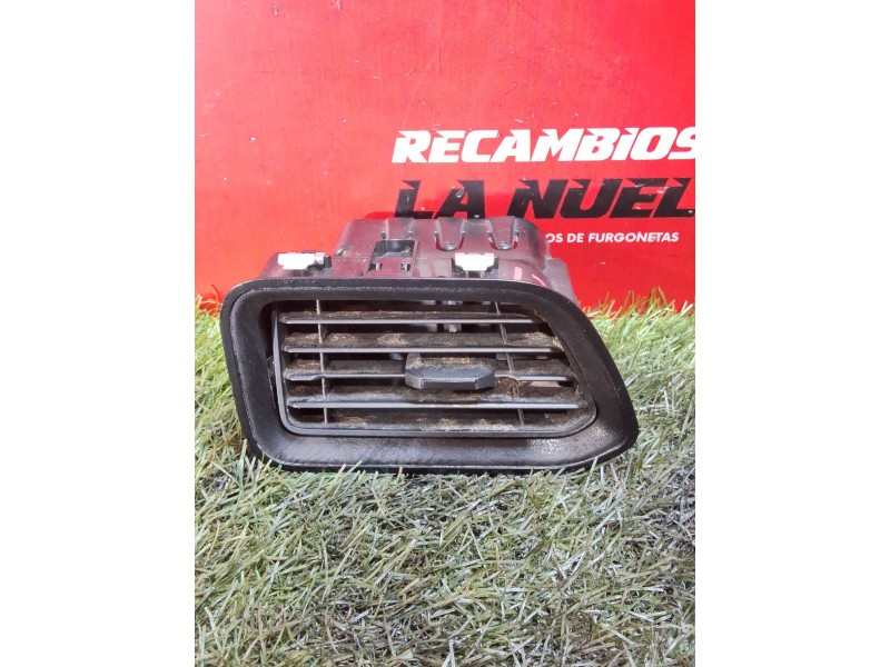 Recambio de aireador izquierdo para volkswagen caddy v furgoneta/monovolumen (sba, sbh) 2.0 tdi bmt referencia OEM IAM 687505442