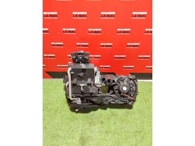 Recambio de caja climatizador para volkswagen caddy v furgoneta/monovolumen (sba, sbh) 2.0 tdi bmt referencia OEM IAM 5WB816002 