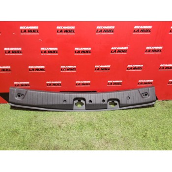 Recambio de moldura porton trasero para volkswagen caddy v furgoneta/monovolumen (sba, sbh) 2.0 tdi bmt referencia OEM IAM 2K786