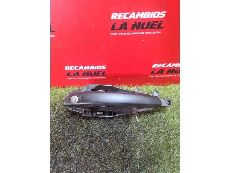 Recambio de maneta exterior trasera izquierda para peugeot partner tepee yh01 referencia OEM IAM 9802977360  