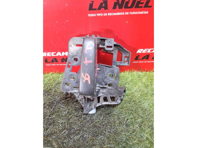 Recambio de maneta interior trasera derecha para opel combo life e edition cdti dpf referencia OEM IAM 9812093380 9812093580 