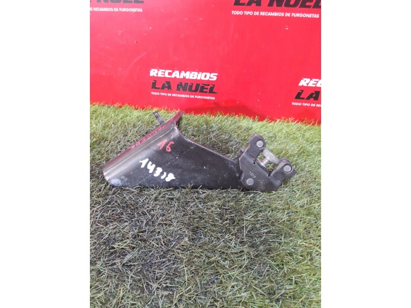 Recambio de rodillo puerta corredera derecha baja para renault trafic iii furgón m9r z7 referencia OEM IAM 745965439R  