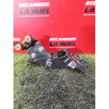 Recambio de rodillo puerta corredera derecha para renault kangoo iii rapid kangoo referencia OEM IAM 824122907R  