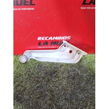 Recambio de rodillo puerta corredera derecha para renault express advance blue dci diesel fap referencia OEM IAM 777949343R  