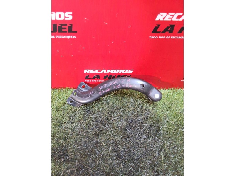 Recambio de rodillo puerta corredera derecha para renault trafic iii furgón m9r z7 referencia OEM IAM D31237C  