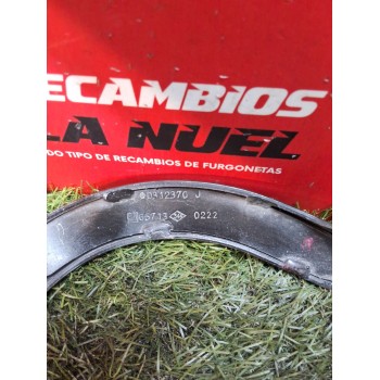 Recambio de rodillo puerta corredera derecha para renault trafic iii furgón m9r z7 referencia OEM IAM D31237C  