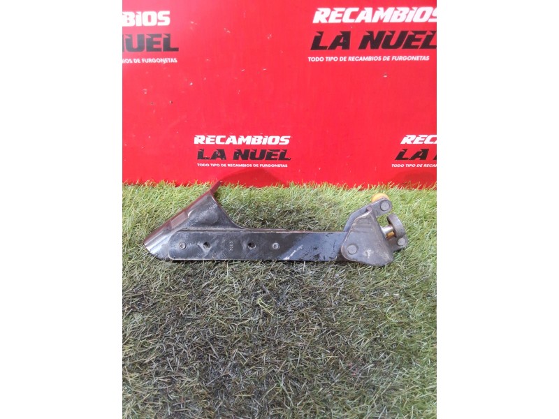 Recambio de rodillo puerta corredera derecha para opel vivaro furgón l express cdti dpf referencia OEM IAM 98080758  