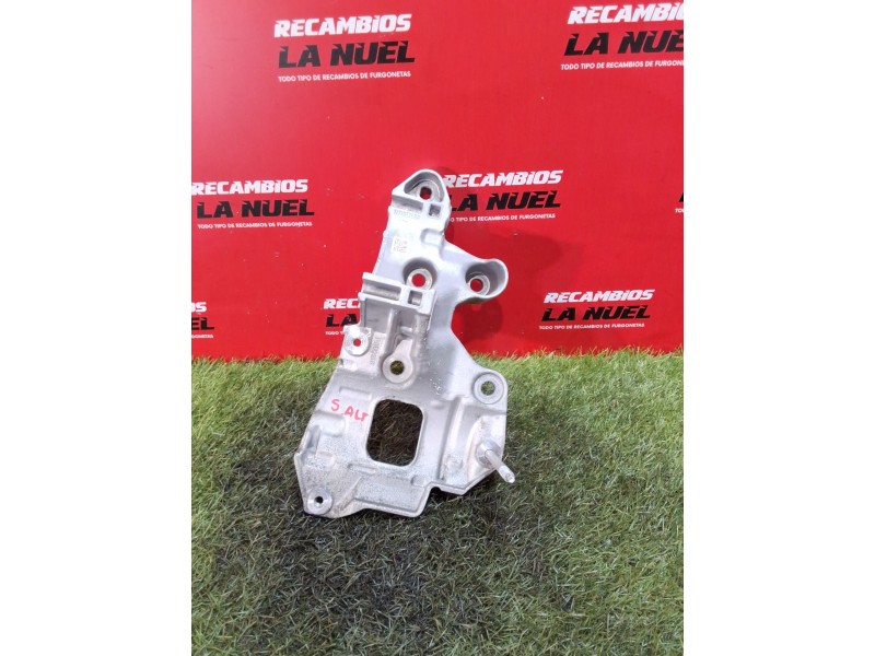 Recambio de soporte alternador para renault kangoo iii monospace blue dci 95 (kjab) referencia OEM IAM   