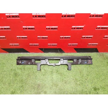 SOPORTE CENTRAL PARAGOLPES 850423783R 