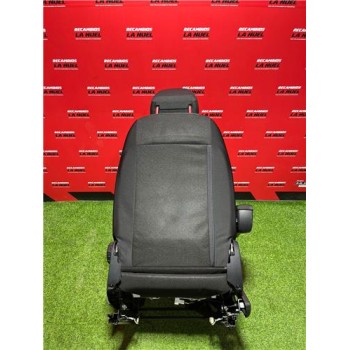 ASIENTO DELANTERO IZQUIERDO A4479104700 