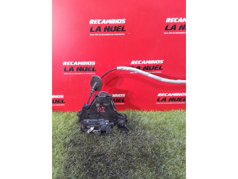 Recambio de cerradura puerta delantera izquierda para renault kangoo iii monospace blue dci 95 (kjab) referencia OEM IAM 8050303