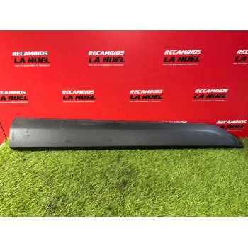 Recambio de moldura puerta delantera derecha para renault express advance blue dci diesel fap referencia OEM IAM 801867113R  