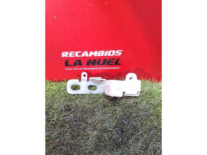 Recambio de soporte guardabarro derecho para renault kangoo iii monospace blue dci 95 (kjab) referencia OEM IAM 622349003R  