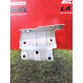 Recambio de soporte guardabarro izquierdo para renault kangoo iii monospace blue dci 95 (kjab) referencia OEM IAM 641352285R  