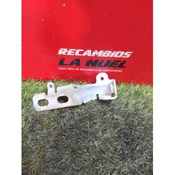 Recambio de soporte guardabarro izquierdo para renault kangoo iii monospace blue dci 95 (kjab) referencia OEM IAM 622352184R  
