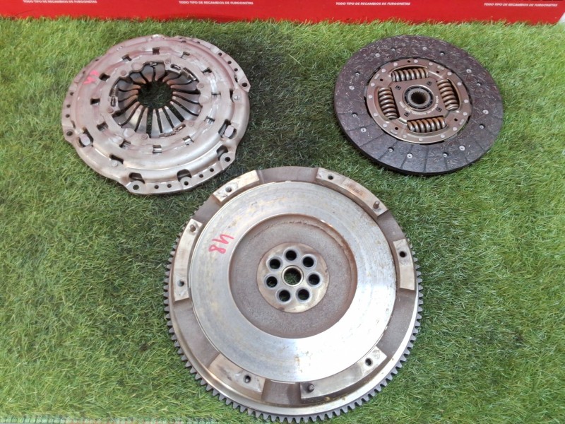 Recambio de kit embrague para fiat ducato furgoneta (250_) 130 multijet 2,3 d referencia OEM IAM 3082634050 1878634150 765801847