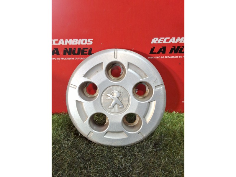 Recambio de tapacubos para citroën jumper iii furgoneta 2.2 bluehdi 140 referencia OEM IAM 01376388080  