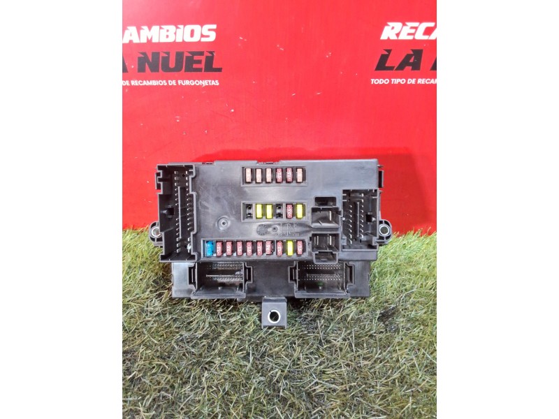 Recambio de caja reles / fusibles para citroën jumper iii furgoneta 2.2 bluehdi 140 referencia OEM IAM 1398635080  