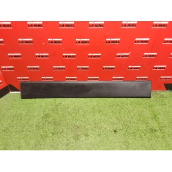MOLDURA LATERAL DERECHA 1317371070 
