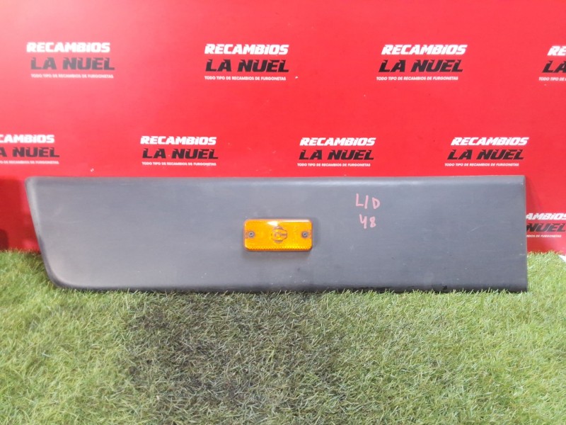 Recambio de moldura lateral derecha para fiat ducato furgoneta (250_) 130 multijet 2,3 d referencia OEM IAM 1317356070  