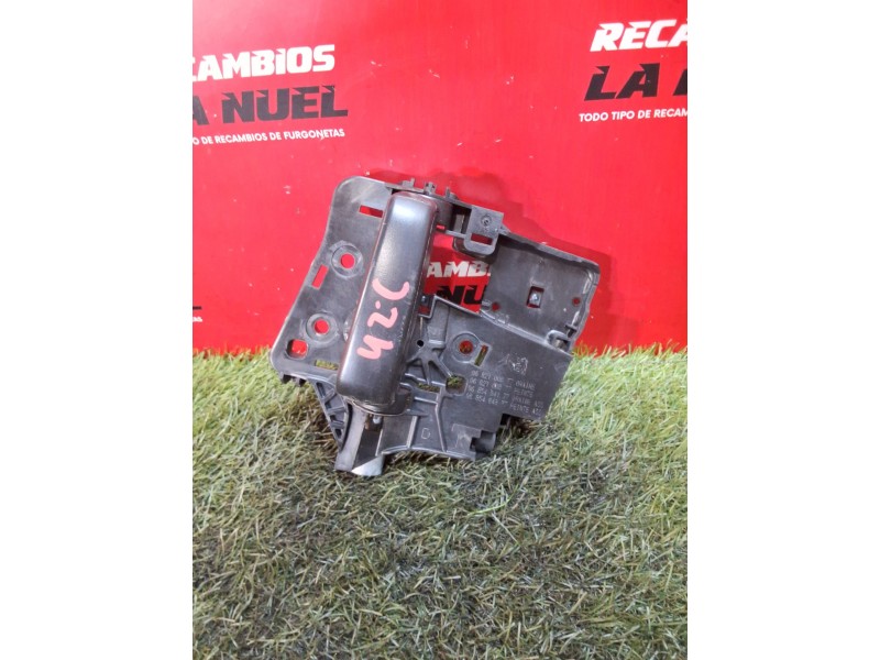 Recambio de maneta interior lateral derecha para peugeot partner furgoneta/monovolumen 1.6 hdi / bluehdi 75 referencia OEM IAM 9