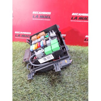 Recambio de caja reles / fusibles para opel combo furgoneta/monovolumen (k9) 1.5 d referencia OEM IAM 9804848580  