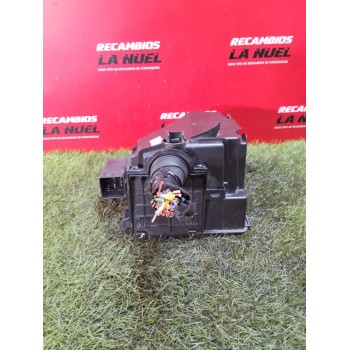 Recambio de caja reles / fusibles para opel combo furgoneta/monovolumen (k9) 1.5 d referencia OEM IAM 9804848580  