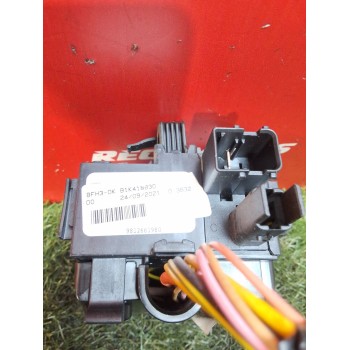 Recambio de caja reles para opel combo furgoneta/monovolumen (k9) 1.5 d referencia OEM IAM 9812661980 VB1K418930 B1K418930