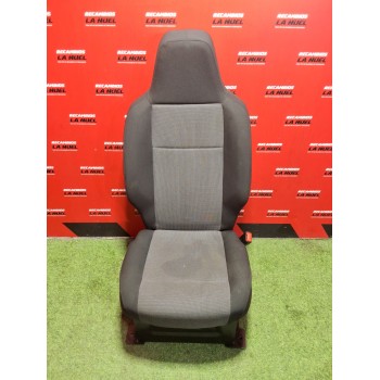 ASIENTO DELANTERO DERECHO 