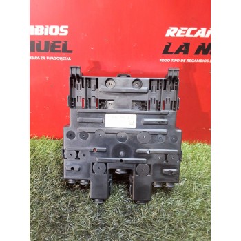 CAJA RELES A9075401805 