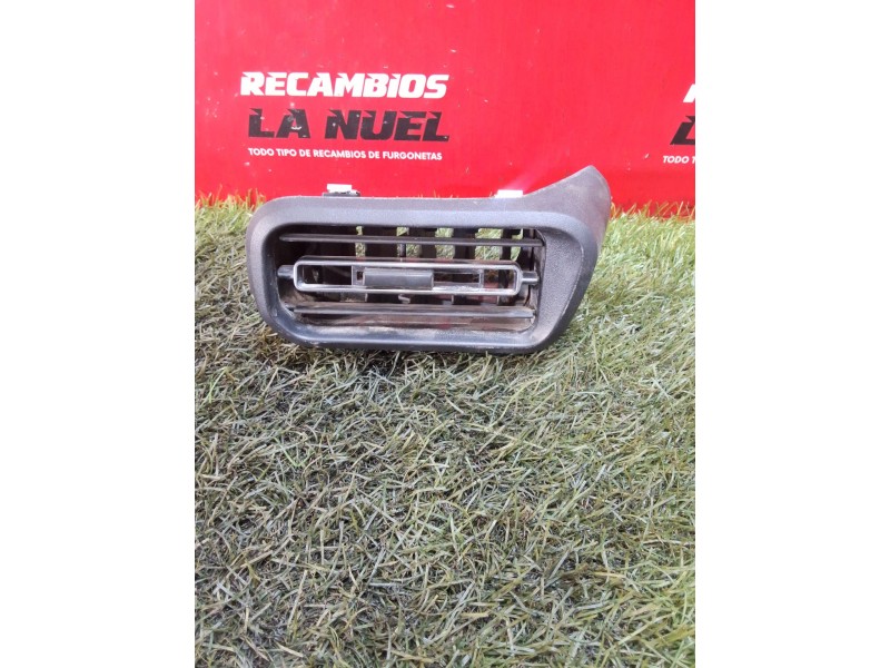 Recambio de aireador derecho para peugeot rifter 1.5 bluehdi 100 referencia OEM IAM   