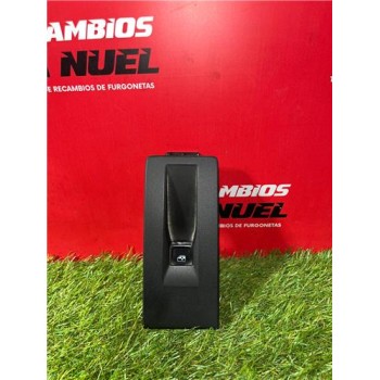 MANDO ELEVALUNAS DELANTERO DERECHO 7C0867256A 