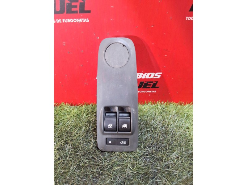 Recambio de mando elevalunas delantero izquierdo para fiat ducato furgoneta (250_) 130 multijet 2,3 d referencia OEM IAM 0735691