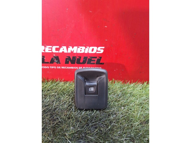 Recambio de mando elevalunas delantero derecho para renault trafic iii furgoneta (fg_) 2.0 dci 130 (fgmy) referencia OEM IAM 809