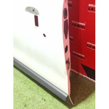 Recambio de puerta lateral corredera derecha para dacia dokker furgoneta/monovolumen 1.5 dci (feaj) referencia OEM IAM 821004257