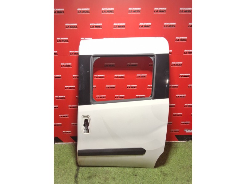 Recambio de puerta lateral corredera izquierdo para fiat doblo autobús (263_) 1.6 d multijet (263axn1b) referencia OEM IAM 51814