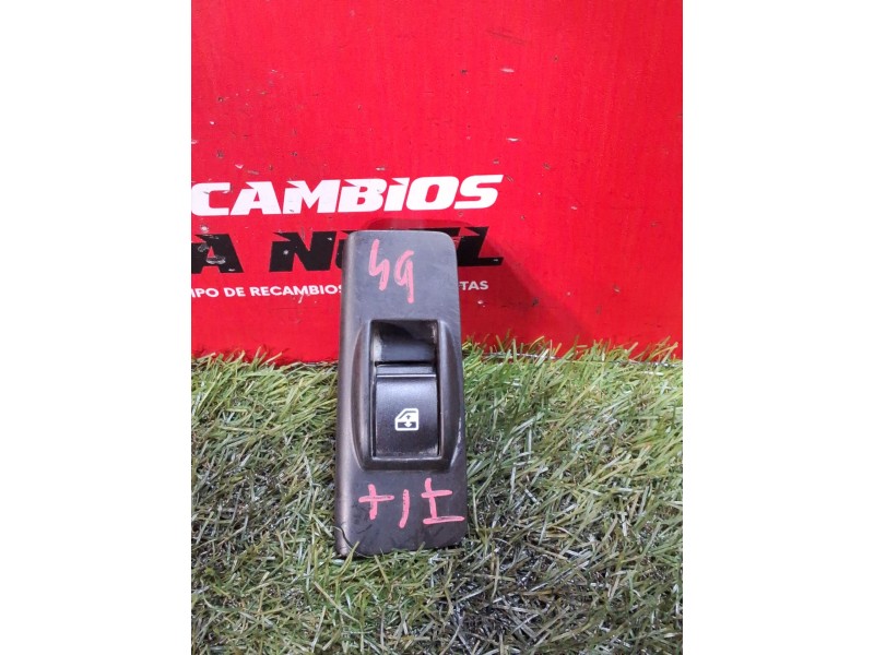 Recambio de mando elevalunas trasero izquierdo para fiat doblo autobús (263_) 1.6 d multijet (263axn1b) referencia OEM IAM 73565
